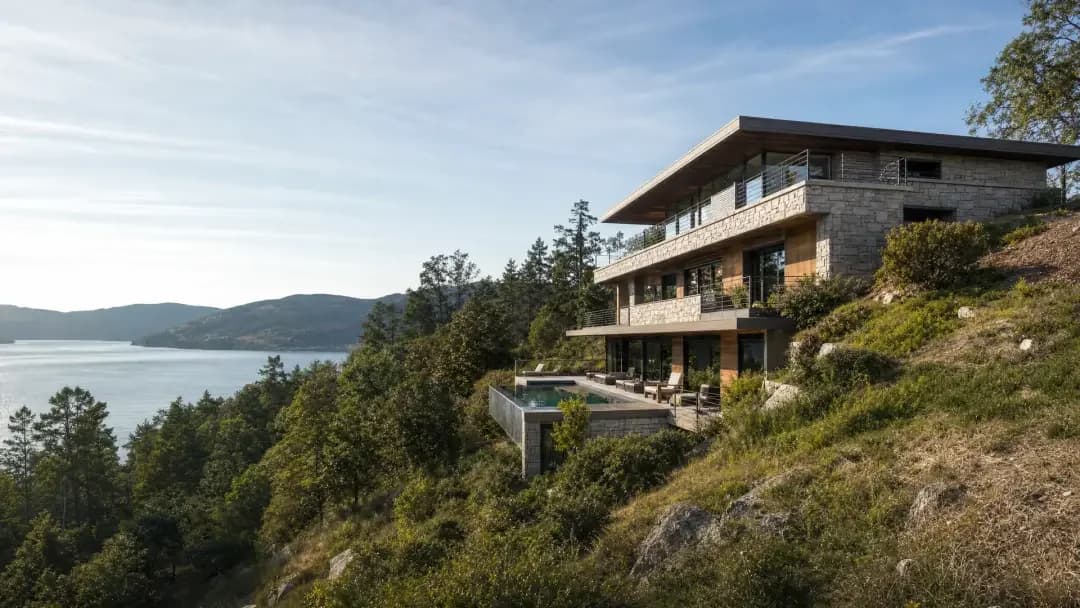 Photomontage — finished building blended into a real photo of the surroundings, Elegant Render